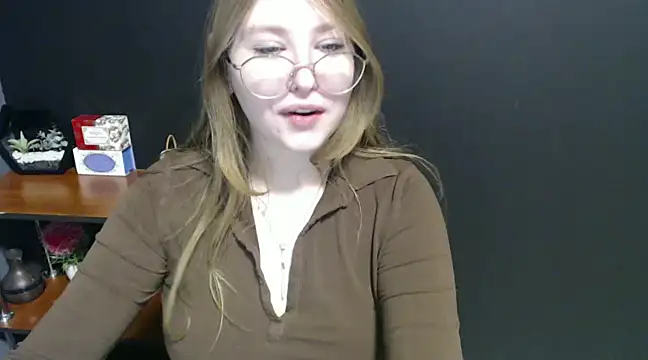 lady minx online show from January 17, 2025, 10:44 am