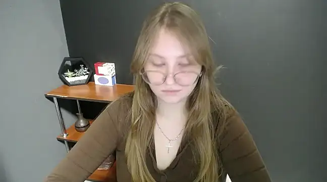 lady minx online show from February 11, 2025, 10:48 am