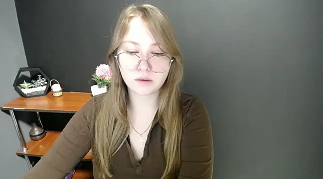 lady minx online show from February 19, 2025, 7:28 am