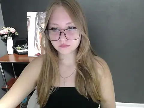 lady minx online show from September 18, 2025, 6:26 am