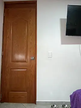 Veronica isaza   online show from January 14, 2026, 1:50 pm