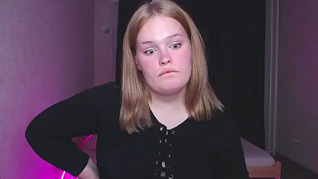 Snapshot of rozzhaos8 chatting on March 11, 2025, 7:47 pm rozzhaos8 online show from March 11, 2025, 7:47 pm