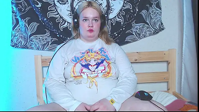 Snapshot of rozzhaos8 chatting on September 21, 2025, 6:20 pm rozzhaos8 online show from September 21, 2025, 6:20 pm