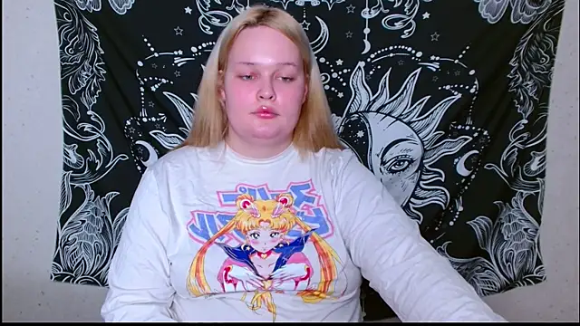 rozzhaos8 online show from February 17, 2026, 7:53 pm