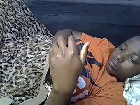 Snapshot of sweet_gal01 chatting on December 5, 2024, 3:26 am sweet gal01 online show from December 5, 2024, 3:26 am