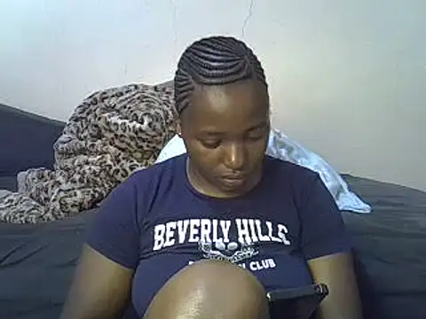 Snapshot of sweet_gal01 chatting on February 28, 2025, 1:26 am sweet gal01 online show from February 28, 2025, 1:26 am