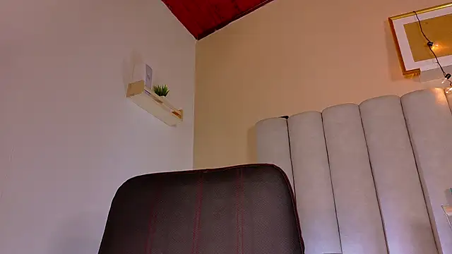 Snapshot of AbbyWathson chatting on October 11, 2025, 8:07 pm AbbyWathson online show from October 11, 2025, 8:07 pm