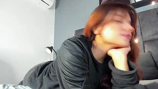 AbbyWathson online show from November 29, 2025, 11:35 am