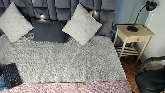 AbbyWathson online show from March 5, 2026, 12:12 pm