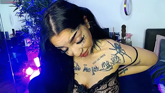 CreamyInkky  online show from March 22, 2026, 9:13 am