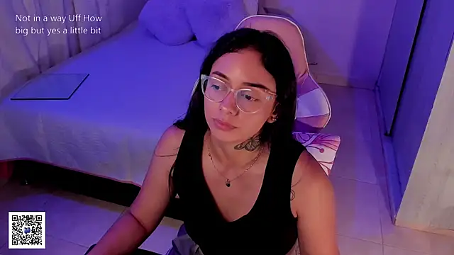 Snapshot of Aleja24Evans chatting on January 26, 2025, 2:24 am Aleja24Evans online show from January 26, 2025, 2:24 am