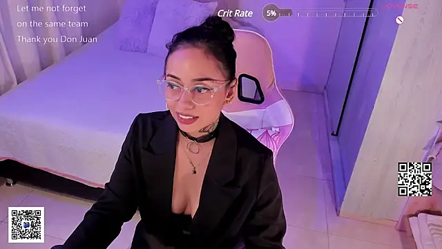 Snapshot of Aleja24Evans chatting on March 8, 2025, 1:28 am Aleja24Evans online show from March 8, 2025, 1:28 am