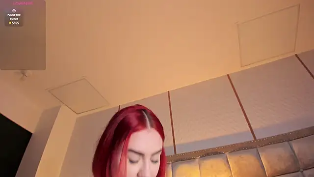 StacyRigel online show from February 10, 2025, 7:47 am