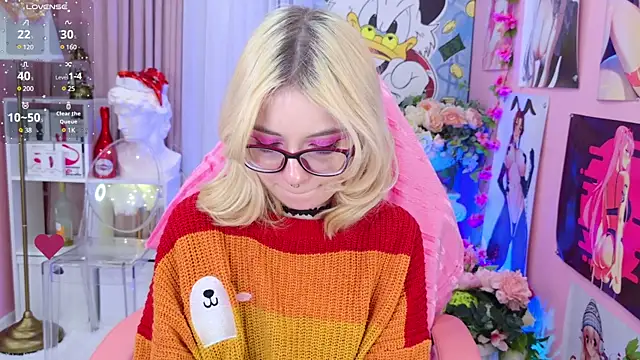 Snapshot of Coconut_Mia chatting on December 17, 2024, 10:43 pm Coconut Mia online show from December 17, 2024, 10:43 pm