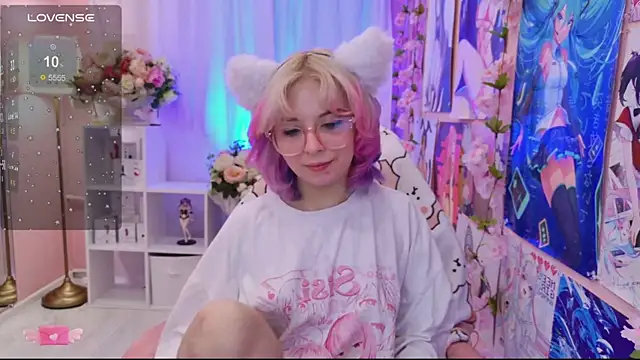 Snapshot of Coconut_Mia chatting on October 3, 2025, 2:25 pm Coconut Mia online show from October 3, 2025, 2:25 pm