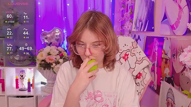 Snapshot of Coconut_Mia chatting on February 4, 2026, 8:47 pm Coconut Mia online show from February 4, 2026, 8:47 pm