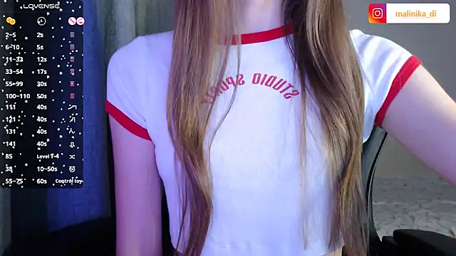 Snapshot of Malinika_di chatting on December 7, 2024, 12:56 pm Malinika di online show from December 7, 2024, 12:56 pm