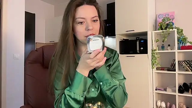 Victoria1Love online show from February 13, 2026, 1:51 pm