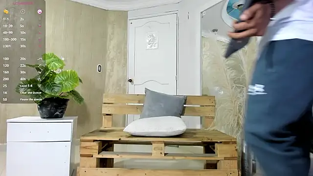 RicoBrown777  online show from April 8, 2026, 3:50 am