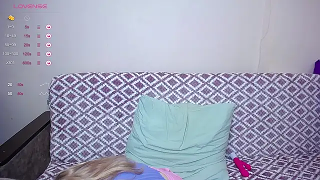 Snapshot of Olivia_Graceee chatting on December 14, 2024, 9:07 am Olivia Graceee online show from December 14, 2024, 9:07 am