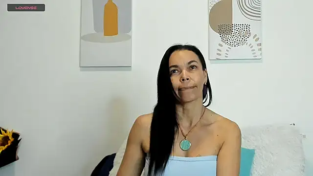 Snapshot of Evawalker_ chatting on March 7, 2025, 4:46 am Evawalker online show from March 7, 2025, 4:46 am