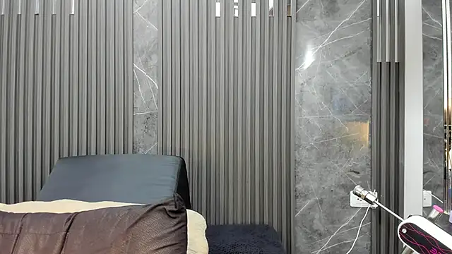 SaraiEvans online show from September 25, 2025, 3:21 am