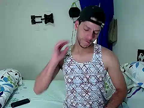 Snapshot of dirty_boy_horny chatting on November 17, 2025, 9:09 pm dirty boy horny online show from November 17, 2025, 9:09 pm