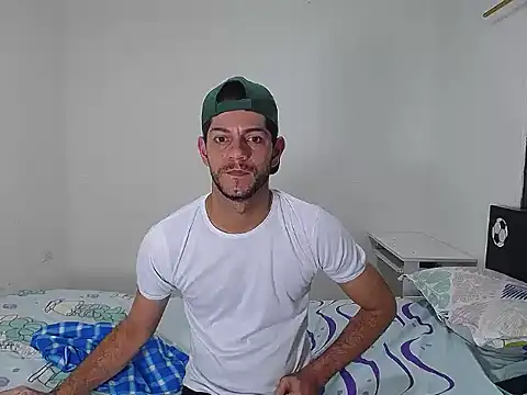 Snapshot of dirty_boy_horny chatting on November 29, 2025, 11:19 pm dirty boy horny online show from November 29, 2025, 11:19 pm