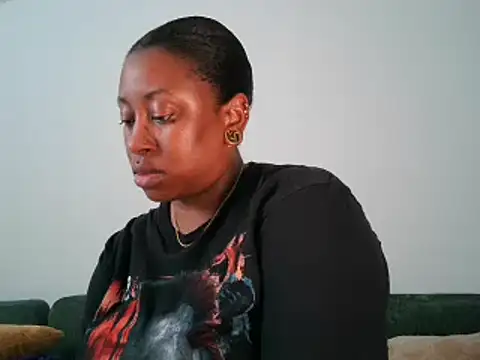 Snapshot of Nyxie_Chaos chatting on February 5, 2025, 2:59 pm Nyxie Chaos online show from February 5, 2025, 2:59 pm