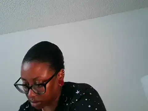 Snapshot of Nyxie_Chaos chatting on March 18, 2025, 2:37 pm Nyxie Chaos online show from March 18, 2025, 2:37 pm