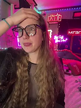 mirannacult online show from December 24, 2024, 11:55 pm