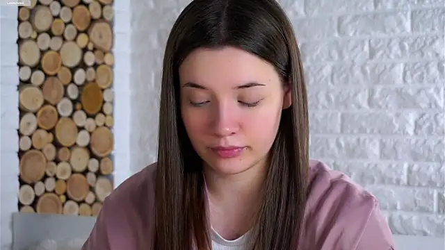 LowOncoming online show from November 11, 2025, 2:11 am