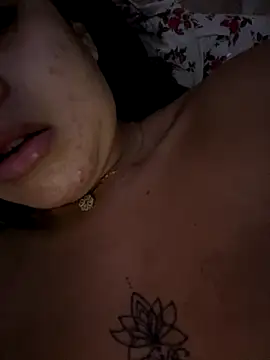 Avint-Perfeita online show from September 12, 2025, 6:52 pm