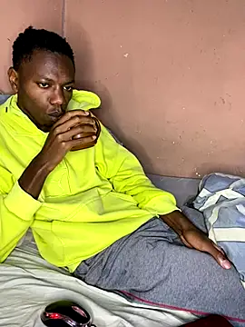 Snapshot of fireboyafrica chatting on September 30, 2025, 12:15 am fireboyafrica online show from September 30, 2025, 12:15 am