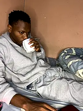 Snapshot of fireboyafrica chatting on October 7, 2025, 1:14 am fireboyafrica online show from October 7, 2025, 1:14 am