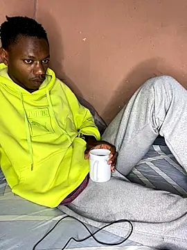 Snapshot of fireboyafrica chatting on October 16, 2025, 12:33 am fireboyafrica online show from October 16, 2025, 12:33 am