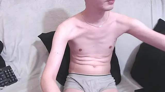 Snapshot of qustci-couple chatting on February 17, 2025, 6:09 am qustci-couple online show from February 17, 2025, 6:09 am