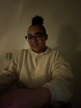 BaddieMelanie online show from February 27, 2026, 9:04 pm