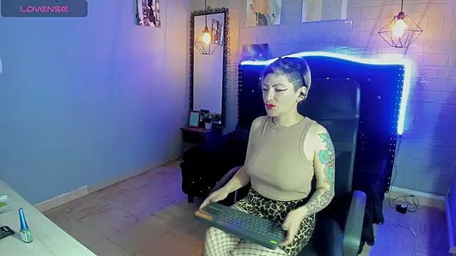 Snapshot of Maria_fernandaxxx_ chatting on December 26, 2024, 1:51 am Maria fernandaxxx online show from December 26, 2024, 1:51 am