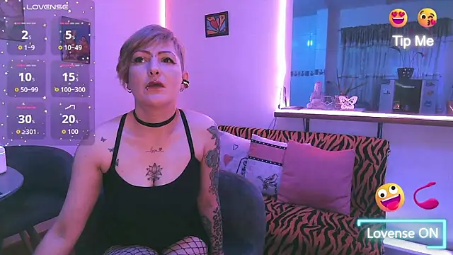 Snapshot of Maria_fernandaxxx_ chatting on November 12, 2025, 8:08 pm Maria fernandaxxx online show from November 12, 2025, 8:08 pm