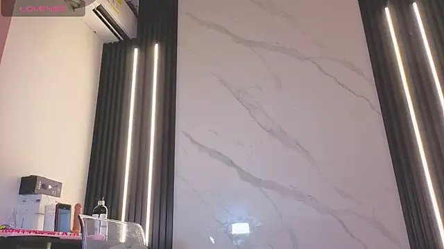 Snapshot of Scarlet_Red_ chatting on February 15, 2026, 12:36 pm Scarlet Red online show from February 15, 2026, 12:36 pm