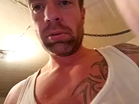 Snapshot of Timbojan28 chatting on November 2, 2025, 10:01 pm Timbojan28 online show from November 2, 2025, 10:01 pm