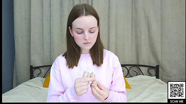 Wild  flowers online show from February 5, 2025, 2:37 pm