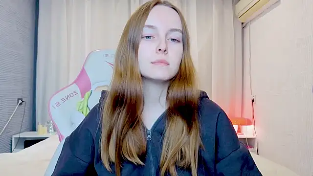 Wild  flowers online show from November 30, 2025, 4:44 pm