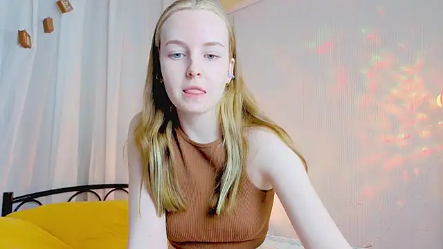 Wild  flowers online show from April 4, 2026, 7:44 pm