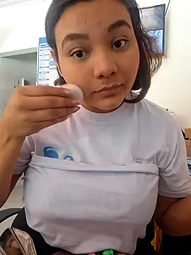 Daineth33 online show from July 6, 2026, 4:09 pm