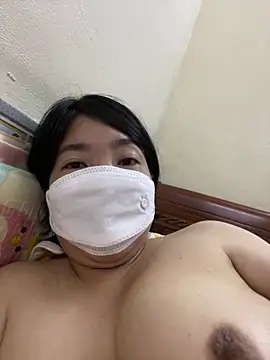 Hachi Sweetbabie  online show from March 9, 2025, 5:17 pm