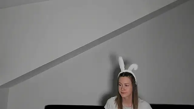 laurasommer online show from April 3, 2026, 8:18 pm