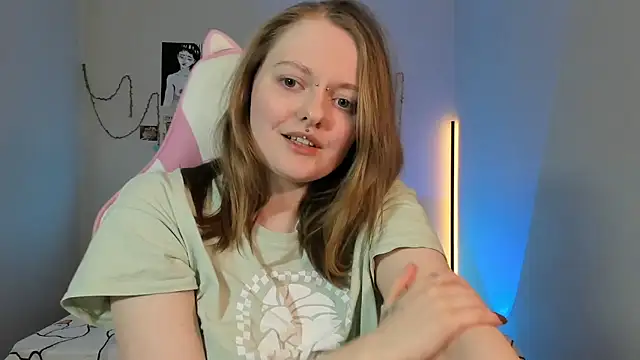 Snapshot of BebKonie chatting on March 8, 2025, 12:41 pm BebKonie online show from March 8, 2025, 12:41 pm