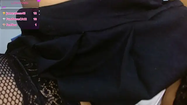 Snapshot of helenacyruss chatting on December 13, 2024, 11:50 pm helenacyruss online show from December 13, 2024, 11:50 pm